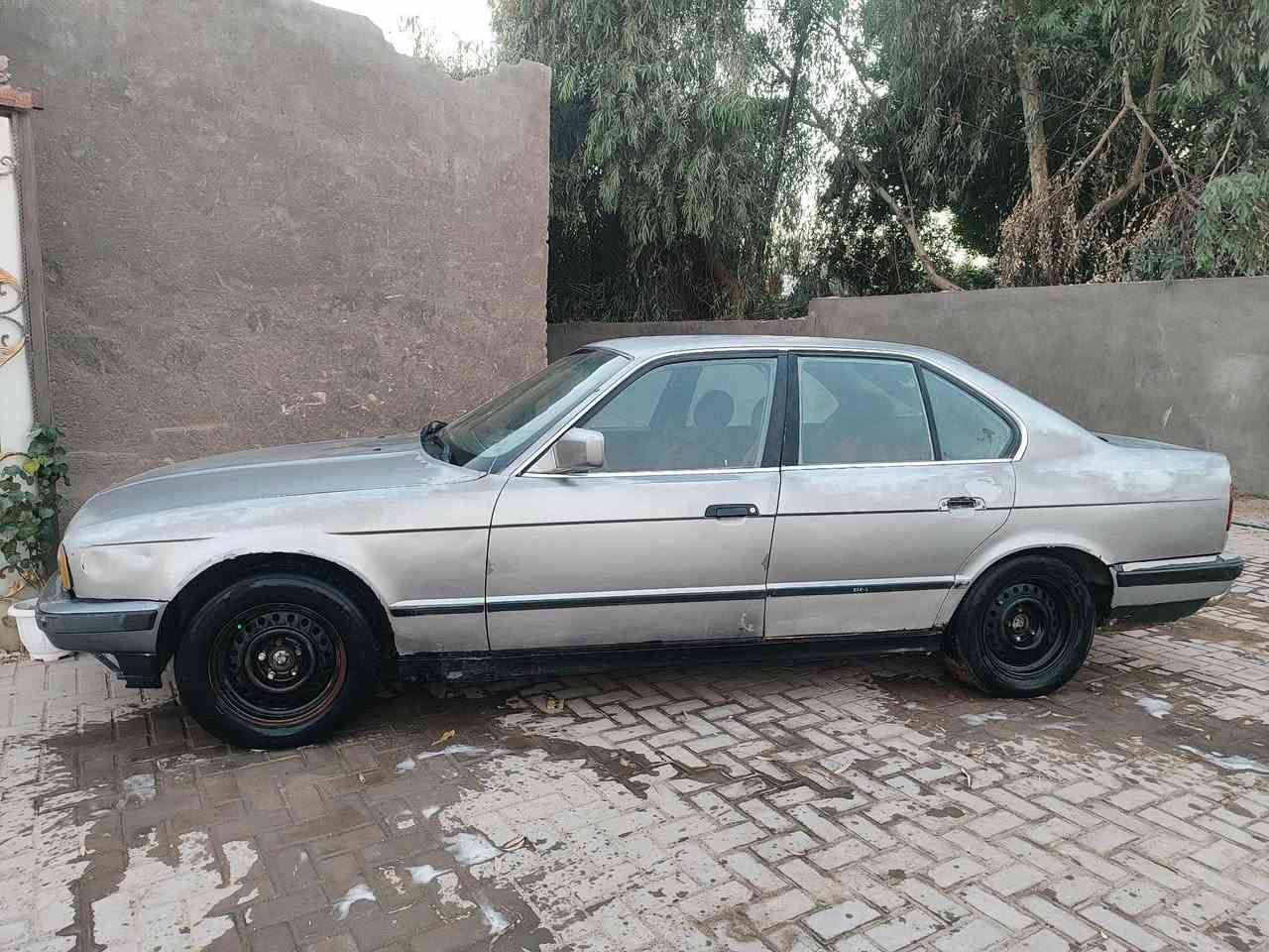 السلام عليكم بيئم حجم 535 كير عادي السعر 25 وبيه مجال الاستفسار ***********
