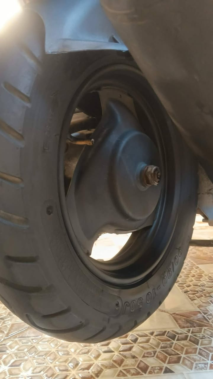 السلام عليكم 
دراجه للبيع ختم واحد 2008 مكينه ما مفتوحه اوراق كامله مكاني حسينه تحرير سعر 550 بيها مجال رقم ***********
