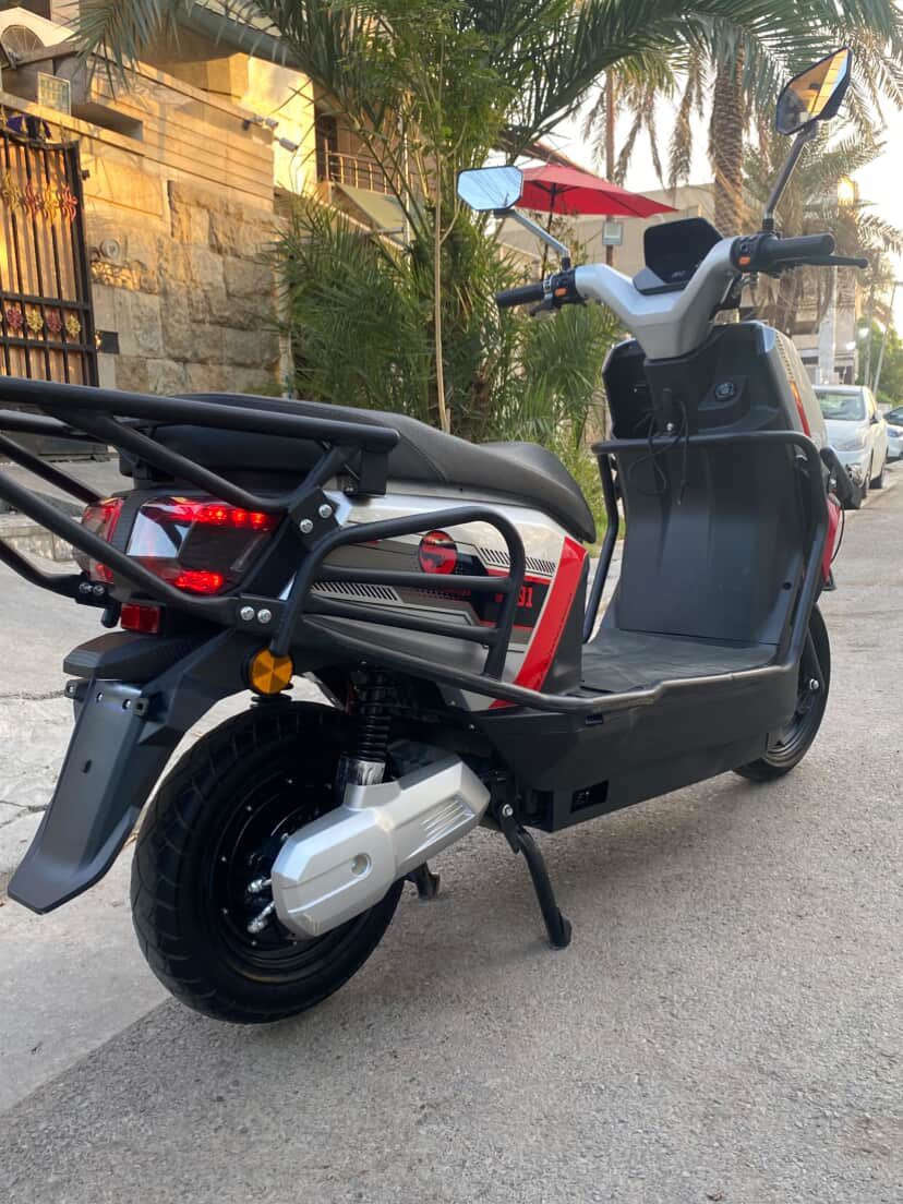 دراجه شحن نوع أباچي سمول  سمول 6 بطاريات مسطره ملف 2500 وبعد 32 امبير  المشيه الوحده توصلك 70 كيلو وبيهة 3 سرع بريك امامي خلفي دسك ونظامABS لا يت عالي ناصي عدسه مثبت سرعه ملف نحاس اصلي السعر 800 الف وبيهة مجال بسيط المكان شارع فلسطين  الرقم *********** واتساب
