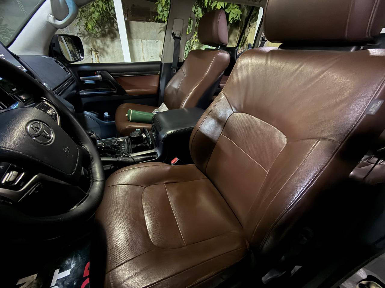 ياالله السلام عليكم

تيوتا لاندكروزر ٢٠٢٠ للبيع GXR بحريني باب اول  ماشيه55 الف حقيقي  رقم بغداد 

فول مواصفات كشنات كهرباء تحكم ستيرن جهتين ا لمحرك سته سلندر مكفوله كفاله عامه من ضربه وصبغ من كلشي سياره جديده وغرفته نظيفه جداً سياره حلوه واحله من الصور  بعده ع وضع الشركه سعره 55$وبيه مجال حك جيه مكان بغداد 

تواصل ***********
