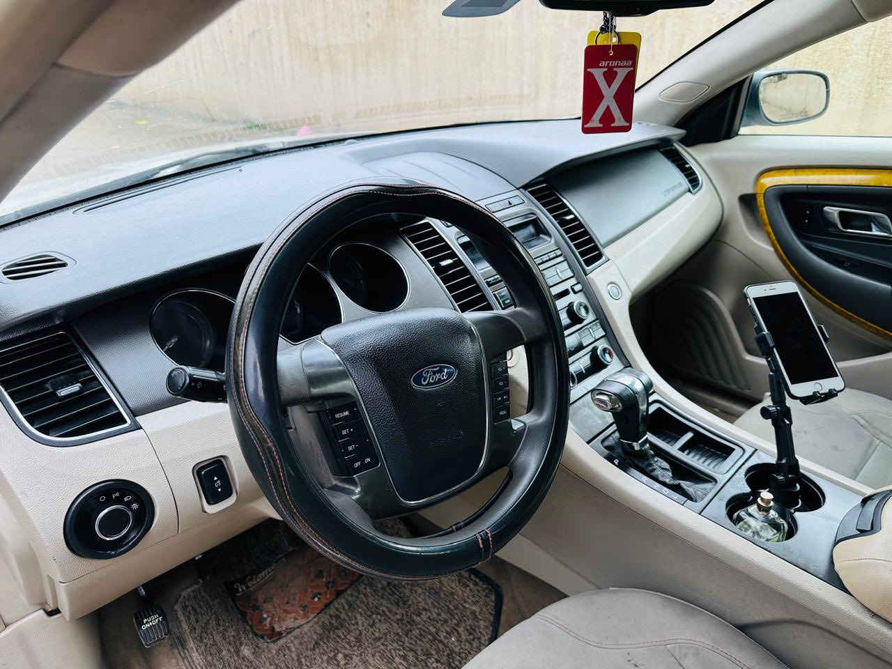 السَلٱمٌ عـَلـْيگمّ
فورد تورس 2011

للبيع او مراوس 

السونار بالمنشور 

السعر 105

محرك 6 سلندر  

حجم محرك 3500

لايتات زنون 

 تحكم استيرن

 تبريد ثلج قطعتين منضومه تبريد كله جديد 

كير محرك جديد 

تخم تايرات جديد

‏كهربائيات كله شغال 

شرط سياره جاهزه

سياره مابي نواقص 

بدون مصرف 

صبغ دعاميه فقط

رقم بغداد دولي بسمي

هزه جديده

العنوان بغداد الحسينية 

***********
