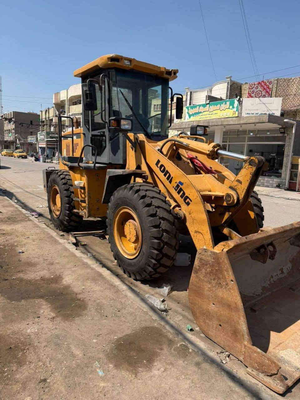 شفل لونكنك موديل ١٤ حجم ٨٣٣ سنوية باسمي تخم تاير جديد جاهز لاستفسار اتصال عل رقم ***********
