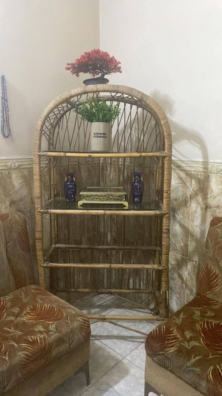 غراض للبيع سيت مواعين ويه استكان مال فطور يرهم وغداء ٥٠ قطعه ب٤٥الف
ميز اسود ب٣٠
وفاترينا انتيكه ب٢٥ وبي مجال


**إذا كنت صاحب هذا الإعلان وتريد حذفه لأي سبب، رجاءا أرسل رسالة إلى الدعم الفني**