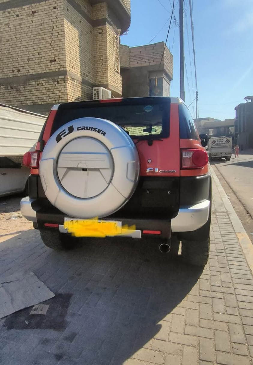 السلام عليكم 
تيوتا FJ 
رقم بغداد تحويل يوم ثاني باسمي 
موديل 2014
ماشية 110 الف كيلو 
وكالة الفطيم 
دبل تانكي
سيستم صوت JBL
تحكم ستيرن 
تحكم مرايات 
حساسات خلفيه 
نظام 
دفلوك
تراكشن 
كاميرا خلفية
السيارة مكفولة وجاهزة مغلفه ppf 0773 033 9113
*********** البصرة, العراق
