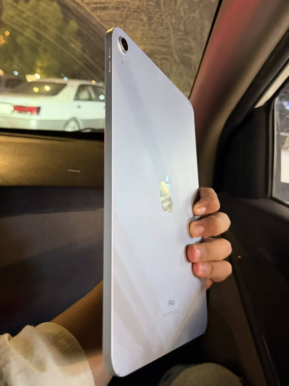 ايباد 10
ذاكرة 64 بطارية 93%

جهاز فقط بي فطر بلشاشه ما مفتوح نهائياً 

مكاني نجف حي السلام 

السعر 270 وبي مجال 

***********
