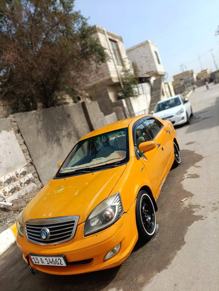 سلام عليكم جلي موبل 12 رقم ميسان مشروع وطني مداور ثاني يوم مكان ناصريه مركز سعره 45 وبيه مجال بسيط 
***********
