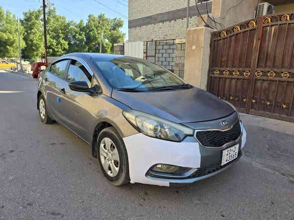 كيا سيراتو موديل ٢٠١٦ خليجي  رقم أربيل سنويه هزه رقم دولي جديد محرك دووش شاشه كامرا دواره فوول تحكمات نظام تقليل صرف وقود محرك كير صدر تبريد جاهز بيه رش كلير بنيد وجاملغ وباب بدون معجون بدون   دواخل بدون شواصي بدون ايرباك  السعر ١٠٢  الاتصال ***********
