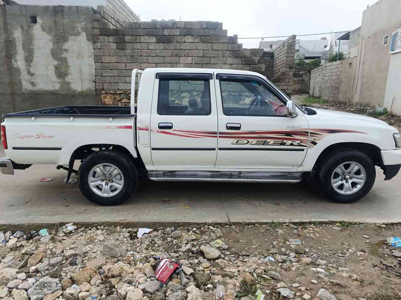 بكم دير
موديل 2014 رقم صلاح الدين 
سنويه عضم صبغ جاملغ وبوند 
تبريد شغال محرك وكير شرط 
شرط التحويل 
السعر 72
رقم الموبايل ***********
