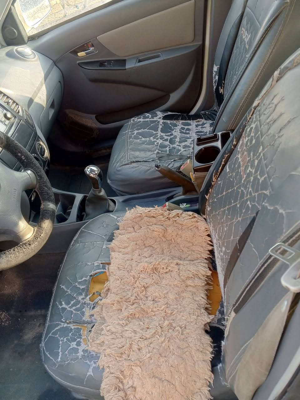 Mk موديل 12 سياره بيه نواقص محرك بي تنقيص رقم انكليزي بسمي سعر30ورقه .***********
