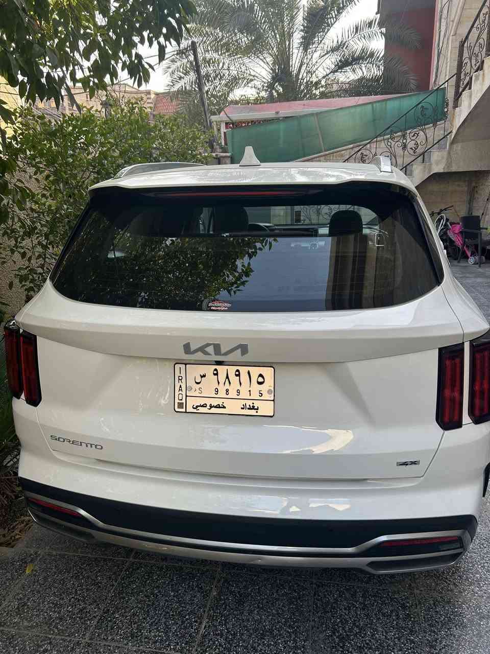 سورنتو ٢٠٢٣ ماشيه ٣٦ الف مكفوله كفاله عامه 
اربع كامرات فور ويل فول واحد على واحد ضمان الدوليه من هيه زيرو على ايدنه السعر ٣٢٥ 
للاتصال ***********
