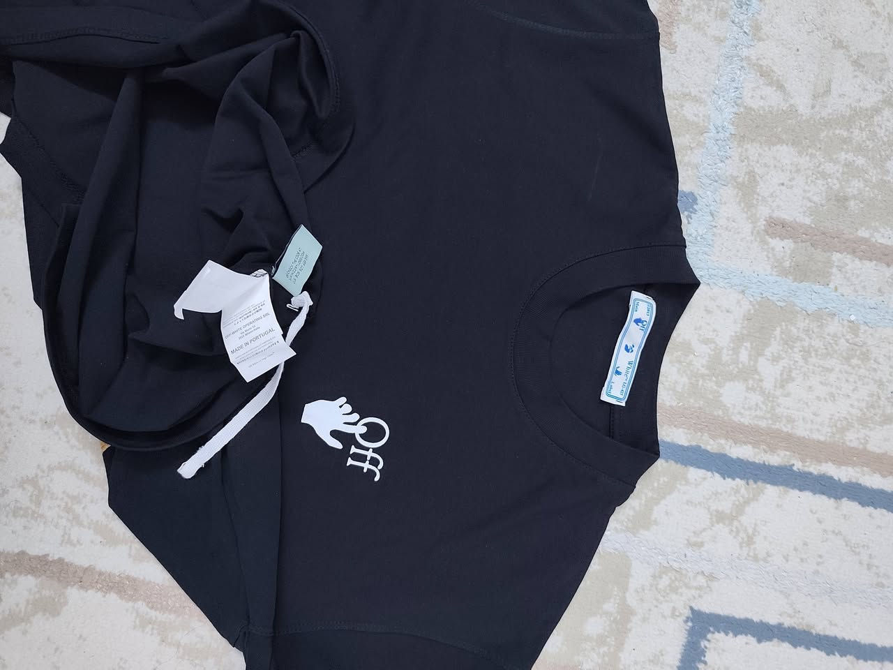 اوف وايت اصلي عل اكثر مملبوس لارج وزن 8590خام ثقيل


**إذا كنت صاحب هذا الإعلان وتريد حذفه لأي سبب، رجاءا أرسل رسالة إلى الدعم الفني**