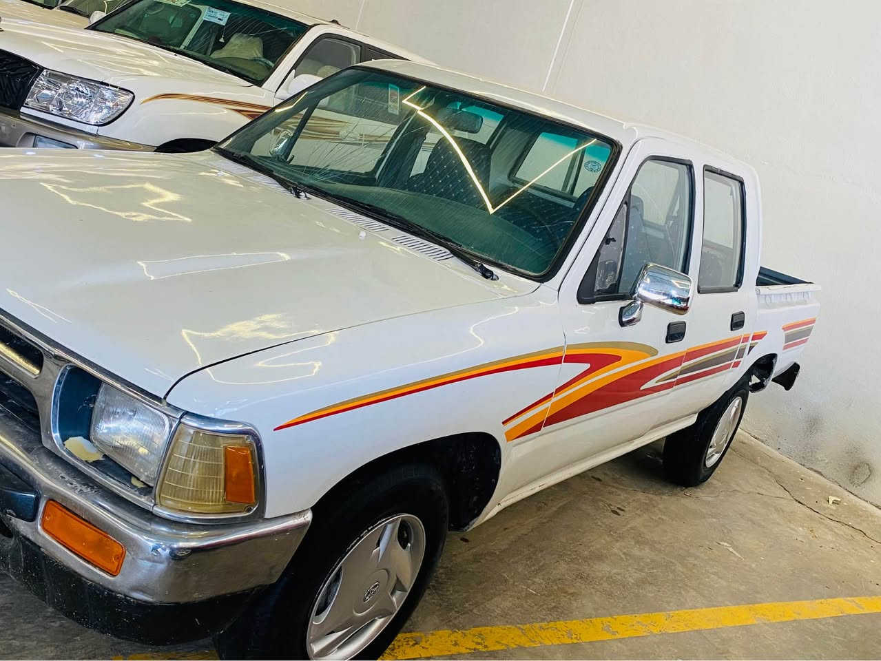 تویوتا   یابانی 1989 بەشەرتی  گێر ومەکینە  و ئەکسل و ھەموگیانی  بەشەرت سنە تازە  بە سەرچوە  ژینگە ی پێشتری دراوە   سەیارەکە زۆرجوانە مالێ دۆستە  ھیچ  لێدانی  نیە  پە م عامەلە سەر ساخی 
سعری 45 وەرەقە کمیک مجال
***********
*********** كويسينجاك, أربيل
