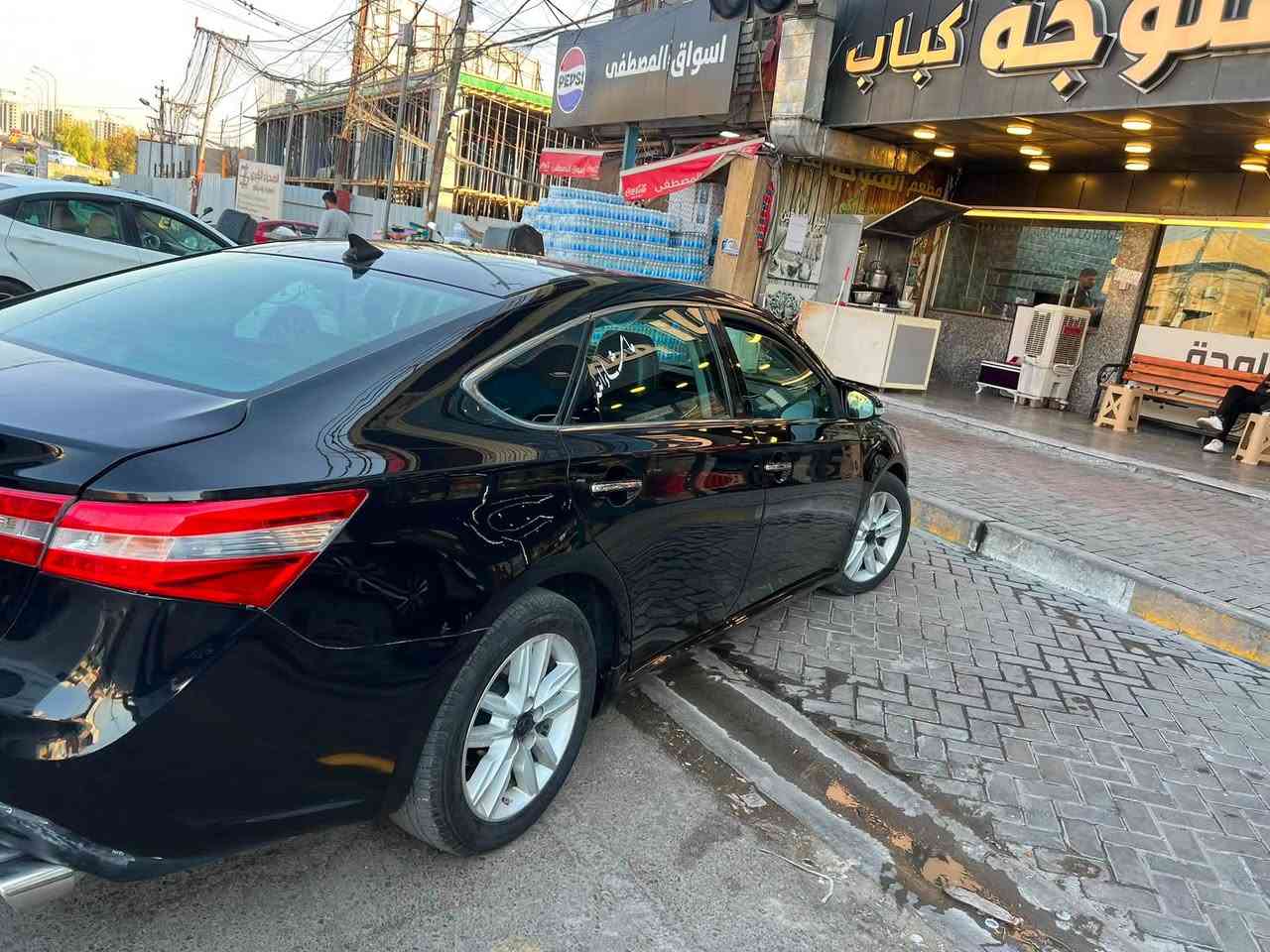 سلام عليكم للبيع افلون 2013 وارد امريكي بدون حادث بيه صبغ اقل الحزام اني صبغته وعندي تصوير قبل الصبغ شخوط فقط وصبغته محرك كير حاويه كفاله تبريد ثلج صدر جديد متخم تاير جديده جاهزه بصمه كشتات جلد كهربائية رقم الانبار نكليزي سعر 137 سياره جديده عنوان الا نبار حديثه ***********2 وات ساب
