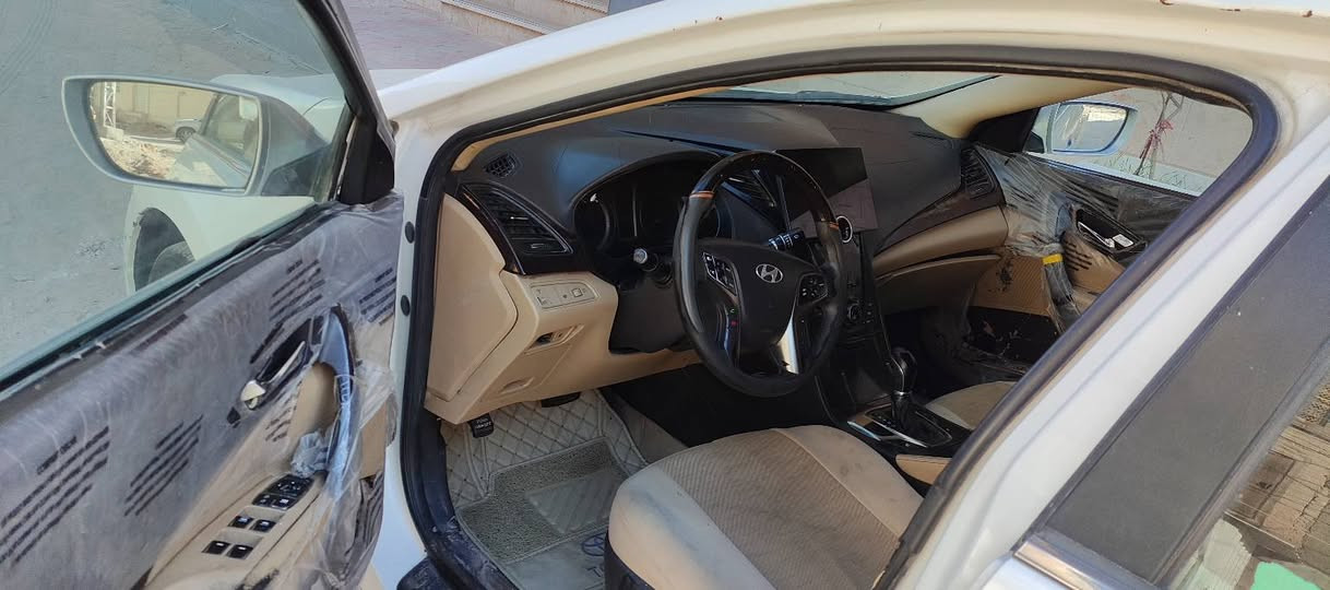 السلام عليكم 🙏
ازيرا خليجي موديل 2014 
محرك  بعده بالضمان جديد 
گير كفاله وكهربائيات وتبريد  
3 بردات  
مري شفط 
حساسات امامي خلفي 
كامره دواره 
تاب اندرويد 
منظومه زنون عالي ناصي + بروجگتر نهار 🧿
سياره حادثهه صفحه عكس سايق صبغ عام 
اتكفلك اصوليات وعيب شرعي  رقم اربيل تحويل او وكاله 
السعرقفل 75 مطلوبه 3 ورقات تنزل من سعرهه 🙏
النجف الاشرف  *********** ابو علي الياسري
