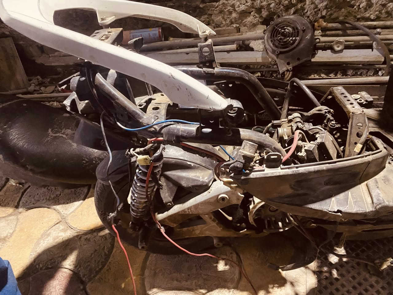 سكني فحل للبيع كوم حديد كوري السعر ٢٥٠قفل ***********
