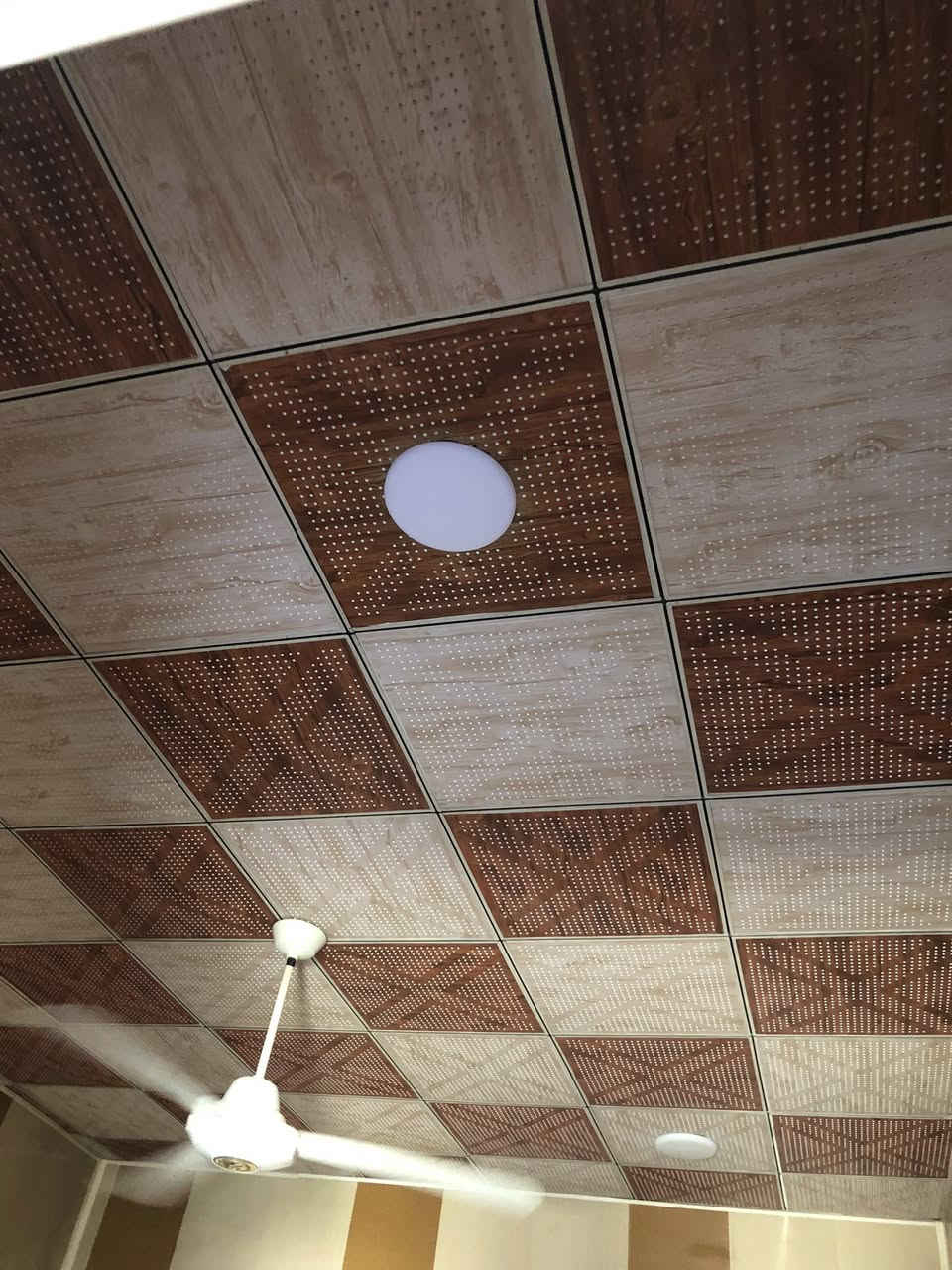 السلام عليكم  قمرية طولها 5*4 سعرها ١٦٠ 
وسق ثانوي ٤*٥ سعره ٧٠ 
***********
