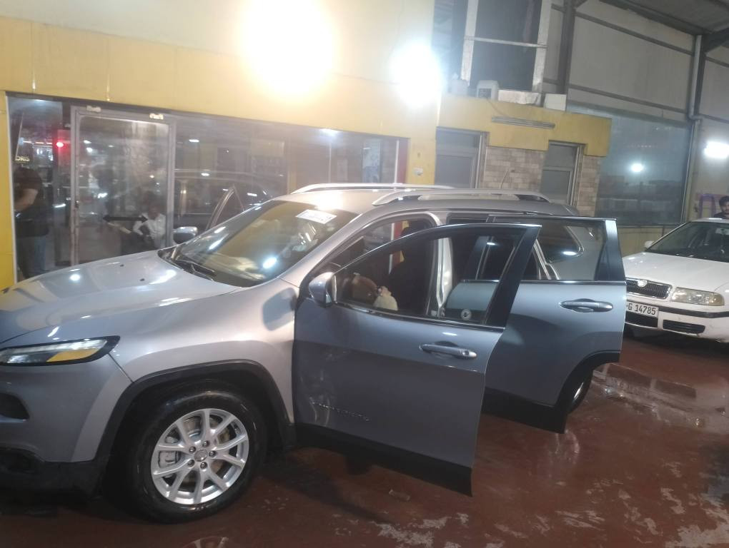 ‎بسم الله الرحمن الرحيم
جيب شيروكي بزون موديل 2017‎ أربيل, العراق


**إذا كنت صاحب هذا الإعلان وتريد حذفه لأي سبب، رجاءا أرسل رسالة إلى الدعم الفني**