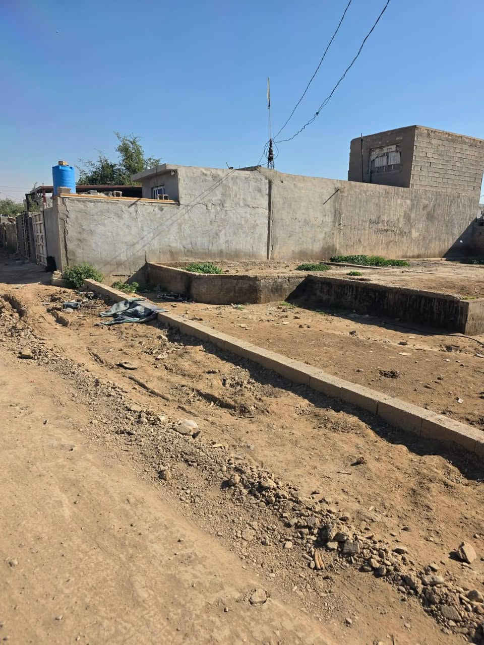 قطعه ارض للبيع طابو زراعي 300م حي الكرار الاتصال على ***********
