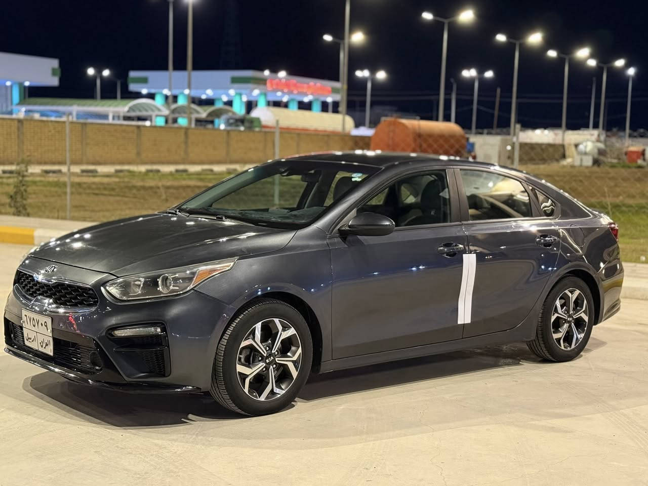 السلام عليكم
كيا فورتي موديل 2020 مكينه 2000 دوش سياقه ذاتيه وتحديد مسار بريك ذاتي رادار . مانع انزلاق. نظام ترحيب 
تحكم جهتين شاشه بلاد كار بلي كامره دواره 
ثلاث وضعيات للكير
ماشيه 84 كليو حقيقي سياره جديده وجاهزه من كل النواحي من صدر وتايرات بدون اي نقص 
داخل لونين 
حادثها بنيد وايرباك دشبول والباقي كفاله عامه
السعر 137 وبيها مجال 
العنوان : واسط المركز 
***********
