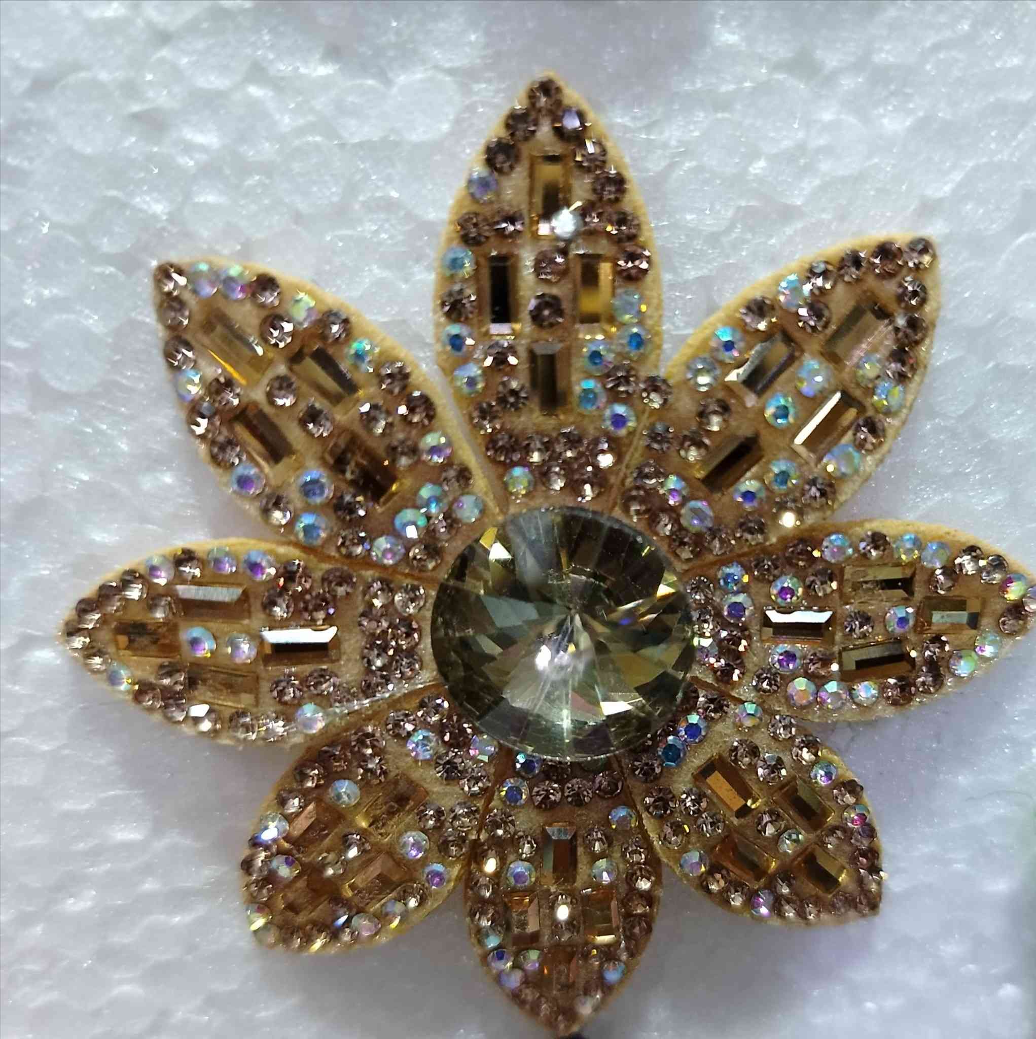 #كل ماهو جديد 🌼✨
مــــــــــن الانامل  الذهبية 🎀
توفــــــــــــــــــــــر 🔥
ورد للملابس .. بثلاث الوان مميزة  
🌹العنوان: ١٧تموز مجمع الروان داخل القيصريه قرب جامع بركه الرحمن 🛍🛍


**إذا كنت صاحب هذا الإعلان وتريد حذفه لأي سبب، رجاءا أرسل رسالة إلى الدعم الفني**