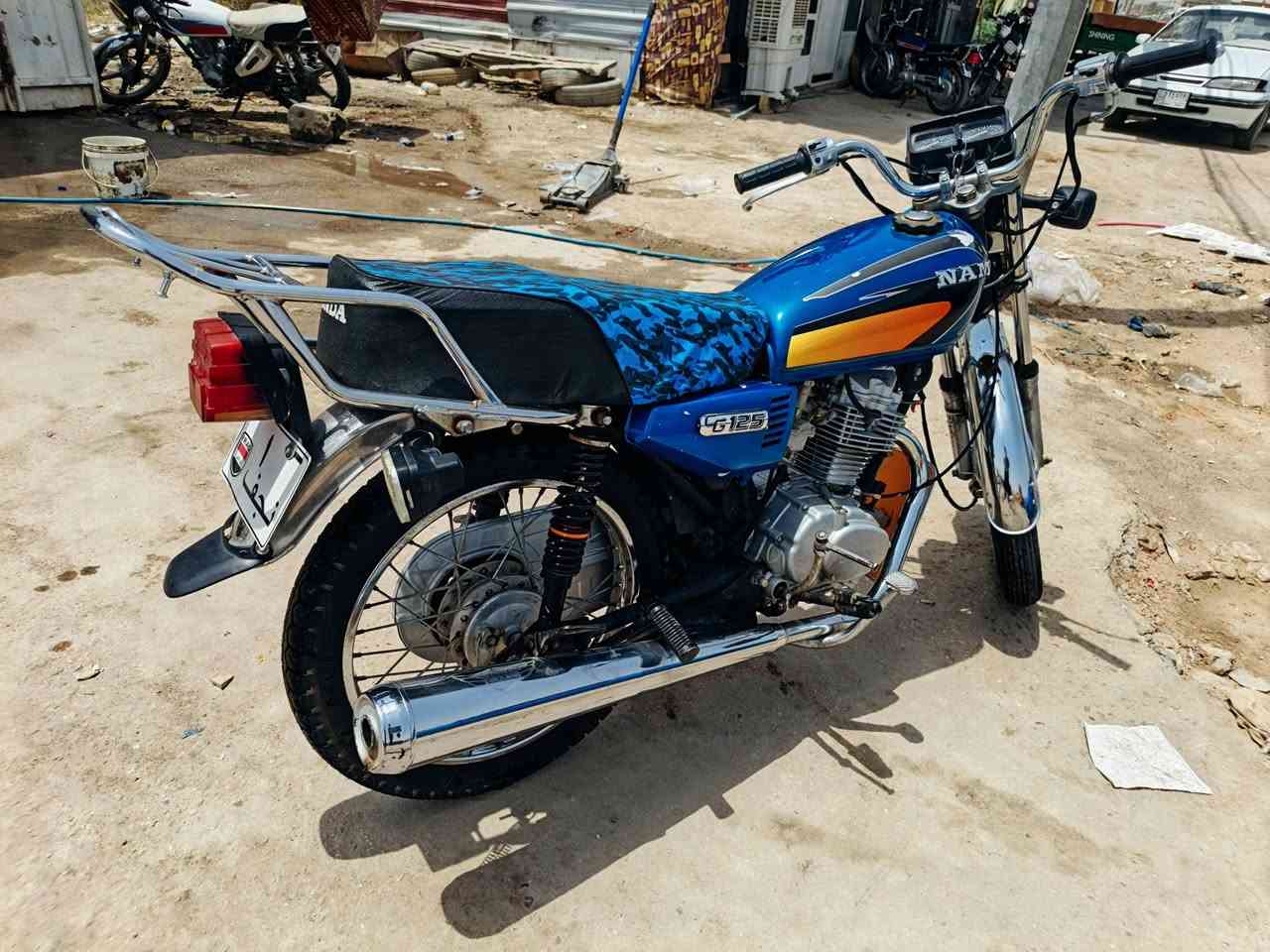 السلام عليكم
دراجة تايكر للبيع تعمير جديد موديل 2018 اوراق اصولي سعرها 400 وبيها مجال دراجة نضيفة وخير من لله مو شراي لاتدخل رجاءً 

***********
