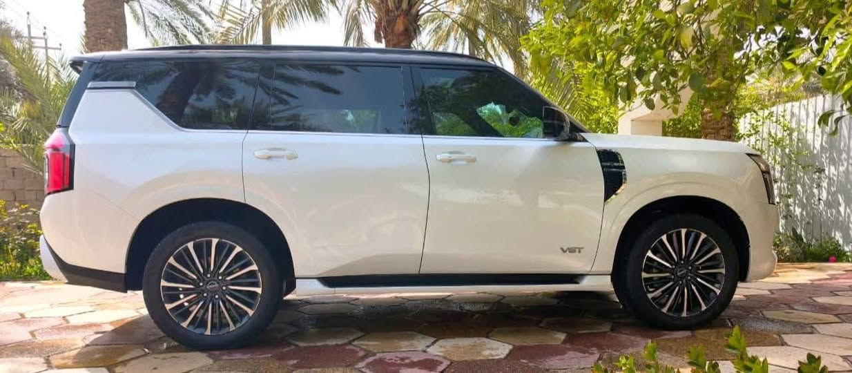 للبيع – نيسان باترول بلاتينيوم 2025
فول مواصفات (Two Color – السقف أسود)

 المواصفات:
المحرك: 3500 سي سي — 6 سلندر توين تيربو 
الويل: 21 إنش كروم فاخر 
     فئة بلاتينيوم الأعلى تجهيزاً 
• دخول وتشغيل بصمة 
• شاشات أمامية وخلفية 
• كراسي جلد فاخر  مع مساج كشنات كهربائية مع تبريد وتدفئة 
• نظام صوت Bose المحيطي 
• كاميرات 360 درجة + رادار أمامي 
• تحكم كامل بالستيرن + مثبت سرعة ذكي 
• إضاءة LED أمامية ونهارية 
• دبل ثقيل وخفيف + نظام قيادة متعددة الطرق 
فئة بلاتينيوم فول – أعلى فئة

سيارة جديدة مكفولة من كل شيء

تضليل 80% نافذ لغايه 6 اشهر 

ماشية فقط 35 الف كم

نظام جكات هيدروليك

وارد خليجي
السيارة نظيفة جداً وجاهزة
للاستفسار ‭0780 744 4888
