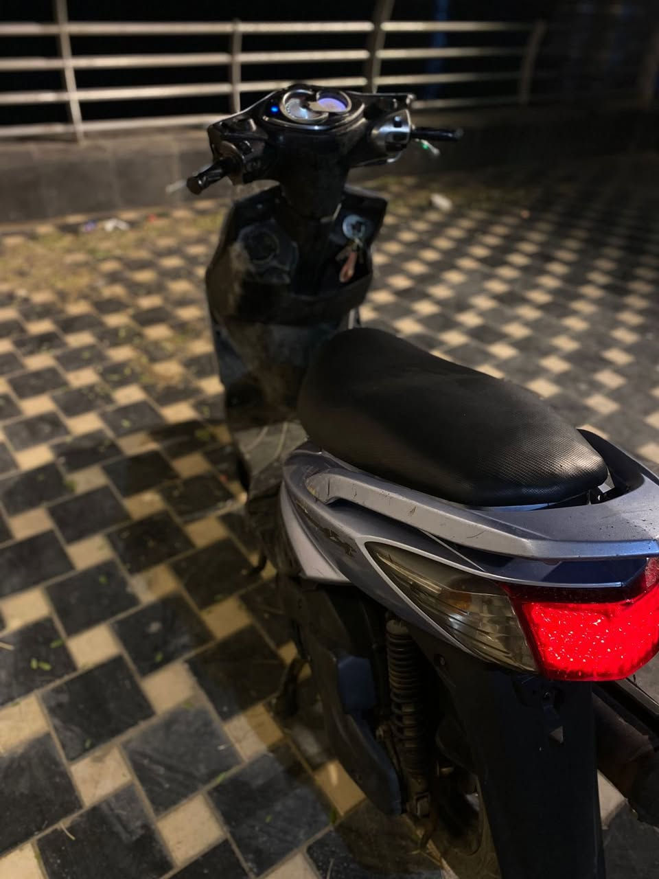 سلام عليكم سكنس فحل كابريتر دراجه بلاديه مكينه مال رمبه كهربائيات كامله نكره سلف كل وقت دراجه مابيهه اي نقص فقط ترايش و كسر بسيط باللحيه سعر 625 بيهه مجال مكان بغداد اعضميه ***********
