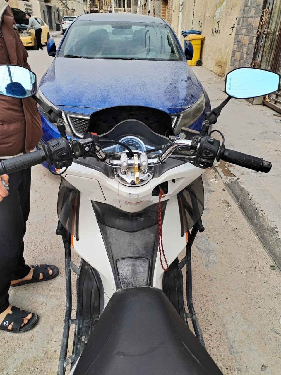 ياباني JF
دراجه نازله من الرمبه جديد 
بيهه تزويد اناره ....تدفئه ...او درع
 كامله مكمله 
مكينه ما شاء الله ما اكو منهه 
دراجه احله من الصور 
التواصل ***********
جماعة الجوه من ال16 لا يتصل 
بغداد
