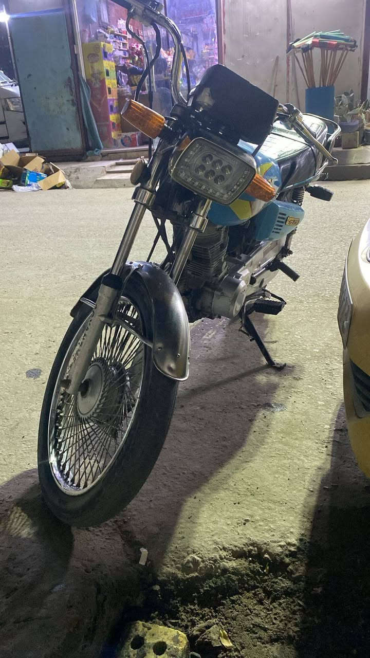 دراجه ايراني 4كير 
السعر ٣٥٠ 
مكان بغداد حي التراث البياع
عوزه باتري


**إذا كنت صاحب هذا الإعلان وتريد حذفه لأي سبب، رجاءا أرسل رسالة إلى الدعم الفني**