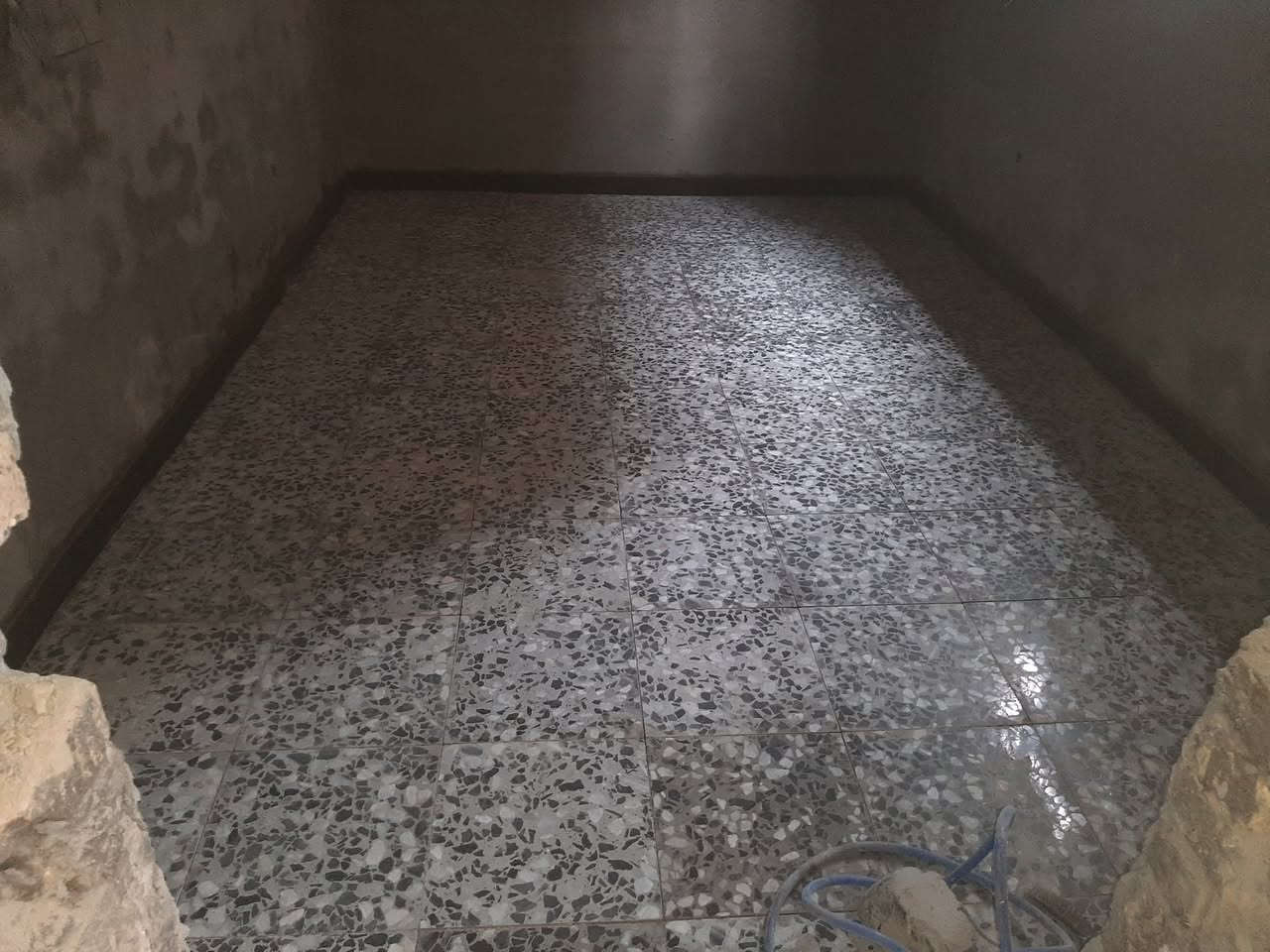 سلام عليكم ورحمة الله وبركاته
كادر سيراميك مصري درجه اولى كاشي ومرمر وبورسلين وجدران متفرغ حاليا في بغداد لتواصل واتساب ***********
