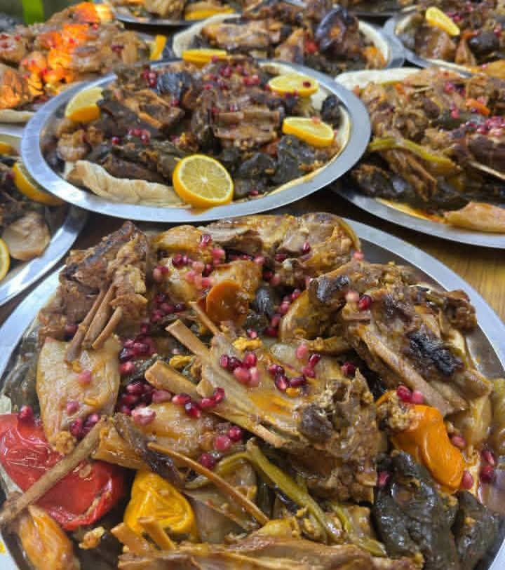 تم بعون الله فتح مطعم سمك ودجاج الحجيه يوجد لدينا سمك ودجاج مشوي درجه اولى تمن ومرق بأنواعه (طبخ بيت) دولمه بيت كبب بأنواعها لحم عراقي 100%كل طبخنه بأيد الحجيه الكبه والدولمه والطبخ 
العنوان ٧١٠مقابيل ماركت زينيا 3 رقم الهاتف ***********
