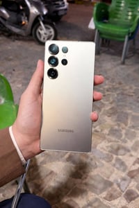 S25 ألترا • ٢٥٦ • ذهبي