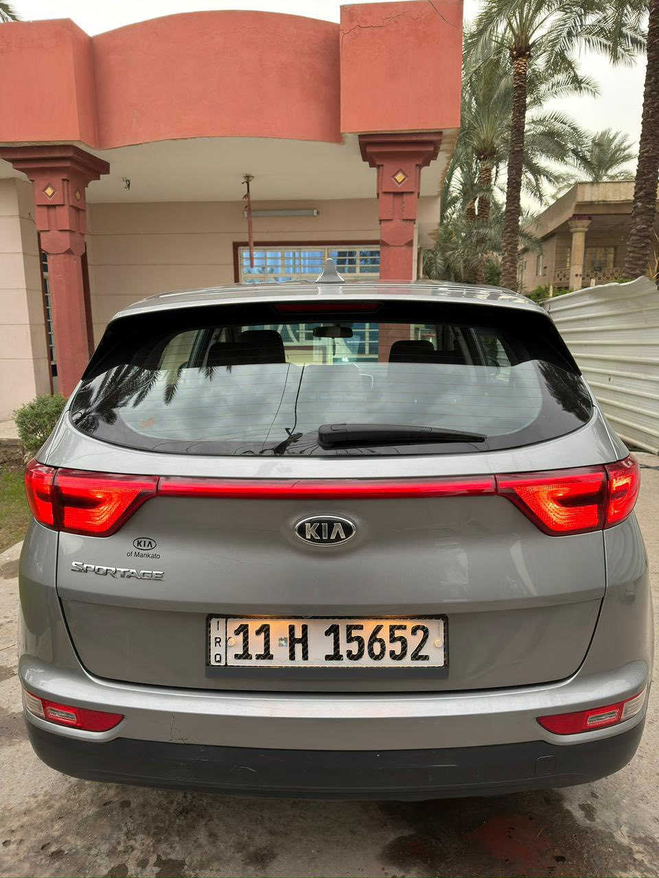 سبورتج 2019.    LX.   سياره بدون حادث. سرقه. فقط جاملغ وبنيد.  سياره نضيفه جدا.  بدون حادث ماشيه 67.    مكاني بغداد شارع حيفا السعره 157.   وبيه مجال قليل.   رقمه بغداد الجديد وباسمي.       ***********.
