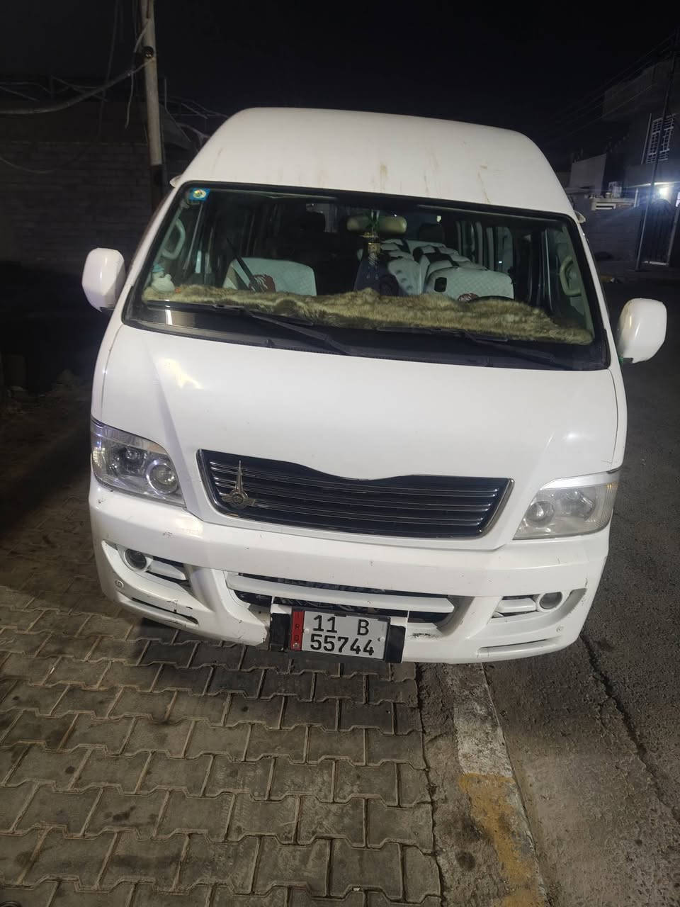 السلام عليكم شيري اج 2012فايف للبيع كشر بلادي مكفوله من الضربه والصبغ والبارد صدر جديد تخم تاير مكينه كوستر 2700 قبل شهر مشدودة مصفرا هيئه ضربيه غرامات رقم انكليزي بيه تعمير بل دواير كلش بسيط كهرباىيات شغاله من البجم للدعاميه. 
***********
