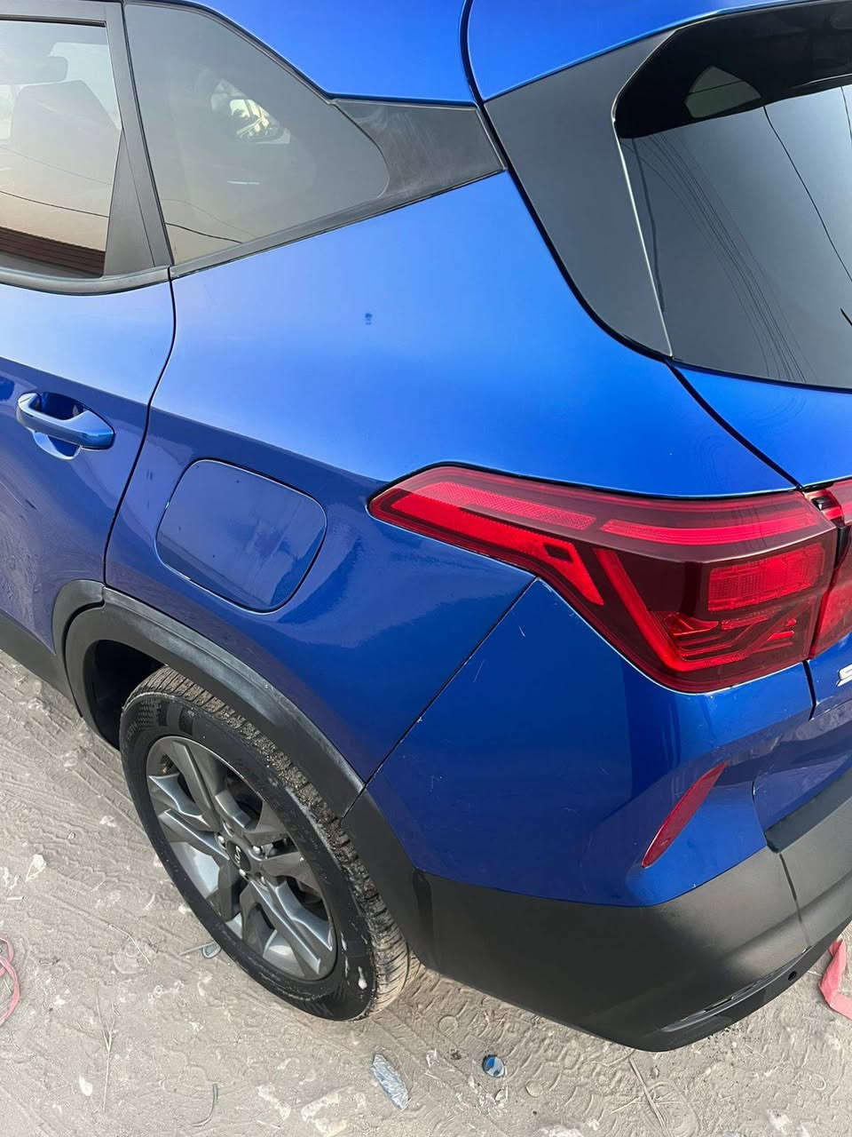 كيا سيلتوس
موديل 2023
مواصفات 
رادار امامي 
رادار خلفي 
كاميرا 
فور ويل4X4
كشن هيتر
ويل كروم  
تحكم ستيرن 
تحديد السرعة 
بي بعد اهوي مواصفات 
حادثها بالجاملغ الخلفي 
تعديل ومصبوغ يعني فقط قطعه صبغ 
بدون دواخل لا شاصي لا لغد لا حوض
بدون ايرباك
منفيست بأسمي
السعر 150 وبيها مجال 
عنوان بابل ومتواجد بغداد 
***********
