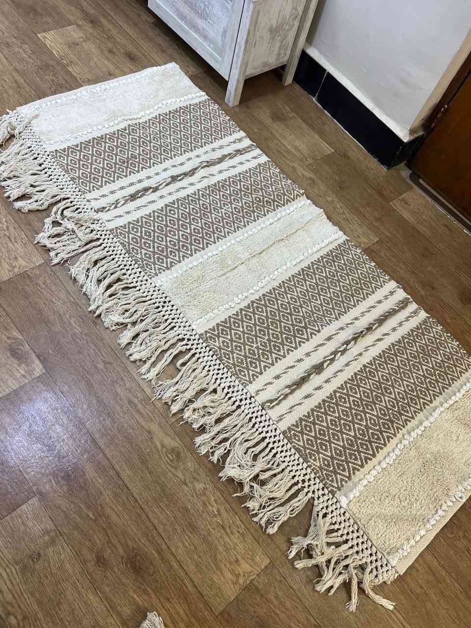 تغليف مقاعد بوهيمي

للتواصل ‭0782 731 3186‬

السعر60
