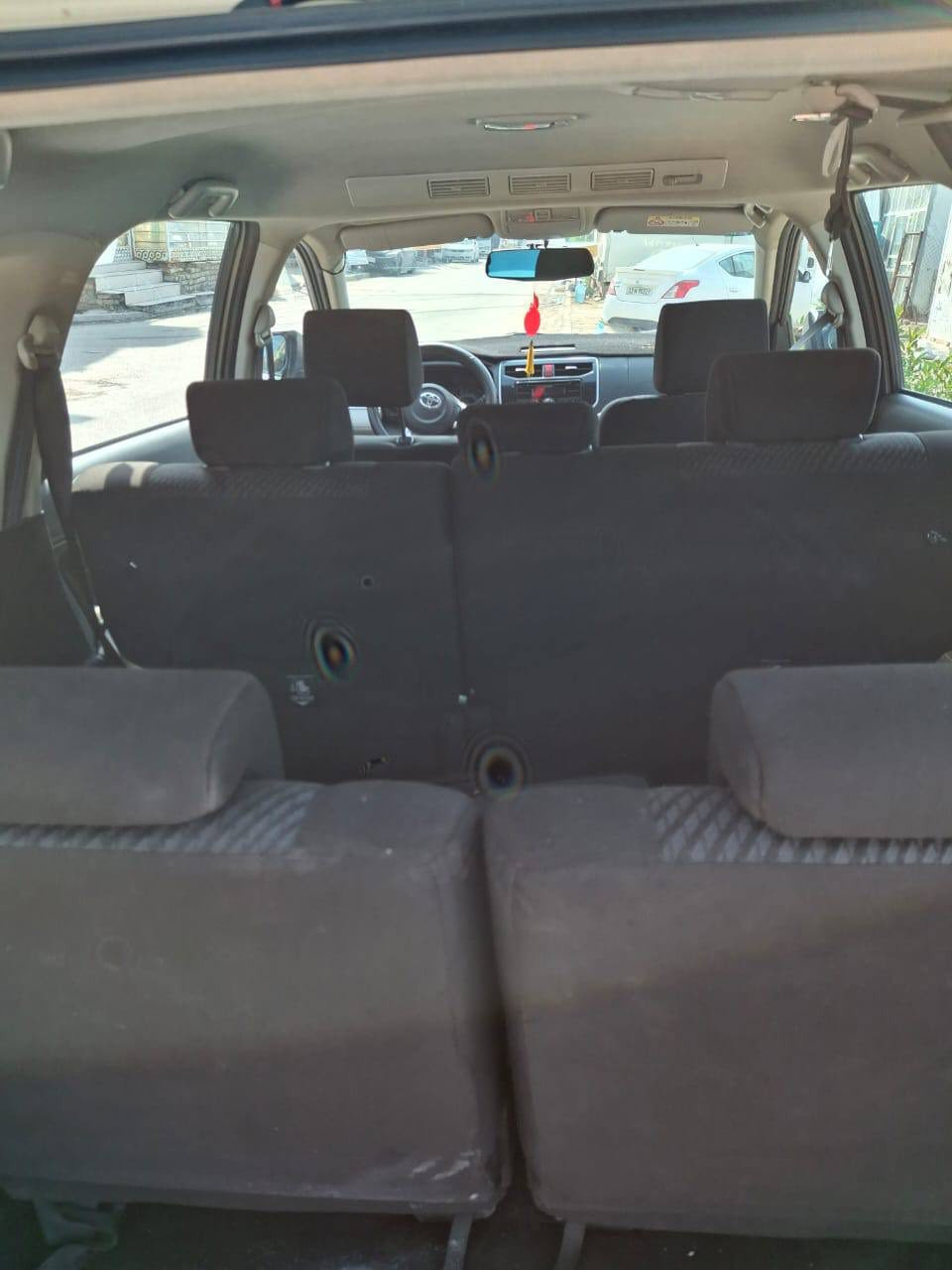 يا الله تويوتا راش للبيع او للمراوس 
موديل 2019 لون ابيض  خليجي 
وكاله ساز 
رقم بغداد الإنكليزي الجديد سنويه وهزه جديده باسمي 

السياره بدون ضربه ولا صبغ فقط دعاميه اماميه  

سبعه راكب 
بصمه تشغيل 
تبريد مركزي 
تبريد تدفئه شغال 
كير محرك مكفول 
صدر امامي خلفي جديد 
تخم تاير جديد 
ويل كب 
  السياره نظيفه جدا داخل وخارج جاهزه من كلشي 

مكانه بغداد منطقه حي الجامعه 

وهذا رقمي للتواصل 
***********
تحياتي الكم ربي يحفظ الجميع
