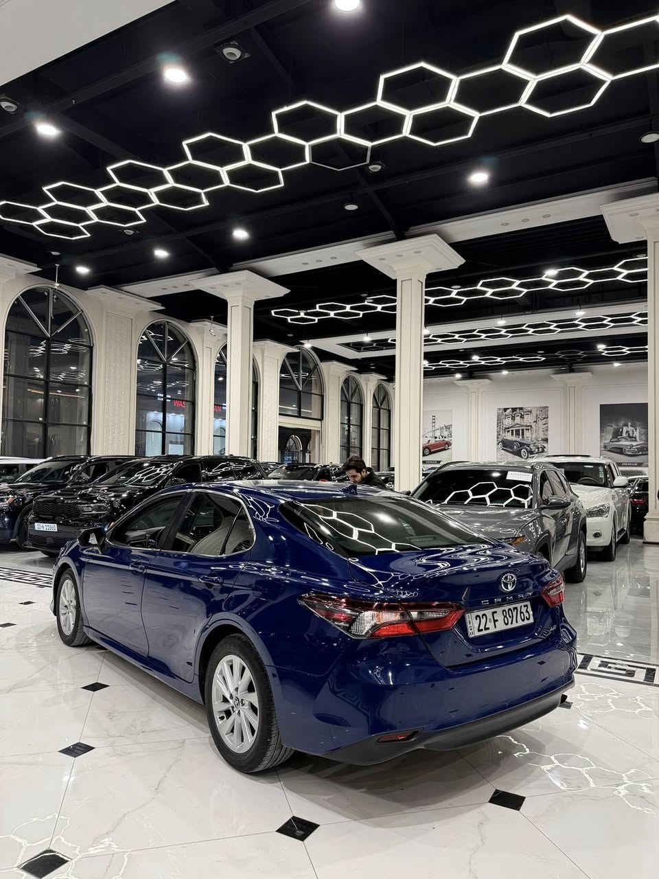 تويوتا كامري وارد امريكي موديل 2023 محرك 2.5 مواصفات LE شاشه جبيره كاميره خلفي كشنات كهربائي رادار امامي لايت زينون ويل كروم تحكم استيرن تحديد سرعه بعد هوايه مواصفات بيها سياره مكفوله من اي نواقص كله بشرط ضرر جملغ وربع باب سايق بدون ضرر داخلي بدون تعديل بدون شخوط بدون بقسات كله بشرط ارباك فقط برده طاك الباقي بجم خلف كبس سياره ماشي٥٣الف سياره مرقمه رقم سنويه جديد بشرط 
تحويل اووكاله مكان سياره إربيل شريكه ابو ظبي كارس. سعر. 182$😳🔥

*********** وتساب
***********
