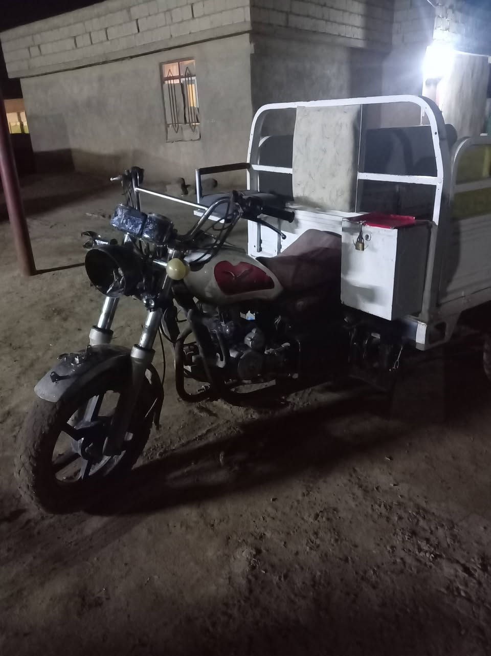 عندي ستوته للبيع ***********
