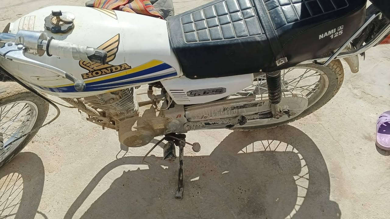 سلام عليكم دراجه البيع نضيفه
مديل 15اوراق  بس ورقه الوكيل ماموجوده سعر 600وبيه مجال
مكاني نجف  رقم***********
