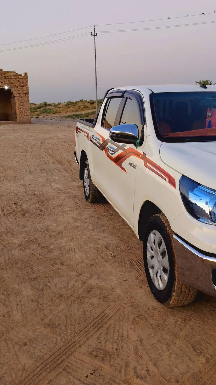 للبيع تيوته هايلوكس 2021 گير عادي مكفوله كفاله عامه حتى من زلغ رقم المثنى السعر 228 وبيه مجال اللاستفسار والاتصال على رقم *********** او ***********
