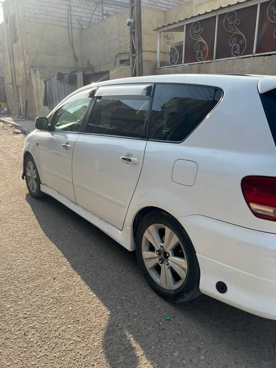 سلام عليكم
ابصم موديل 2001
رقم نجف بسمي والرقم الجديد
مكفولة من الضربة
بيها شبر صبغ بالمدكر الوره السعر130 وبي مجال قليل 
عنواني البصرة 
‏رقم الهاتف
***********
