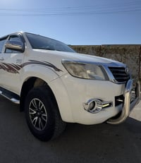 للبيع تيوتا 2014 رقم بغداد بسمي كير اوتماتيك سيد نهرو   داخل صاج دوشمة...