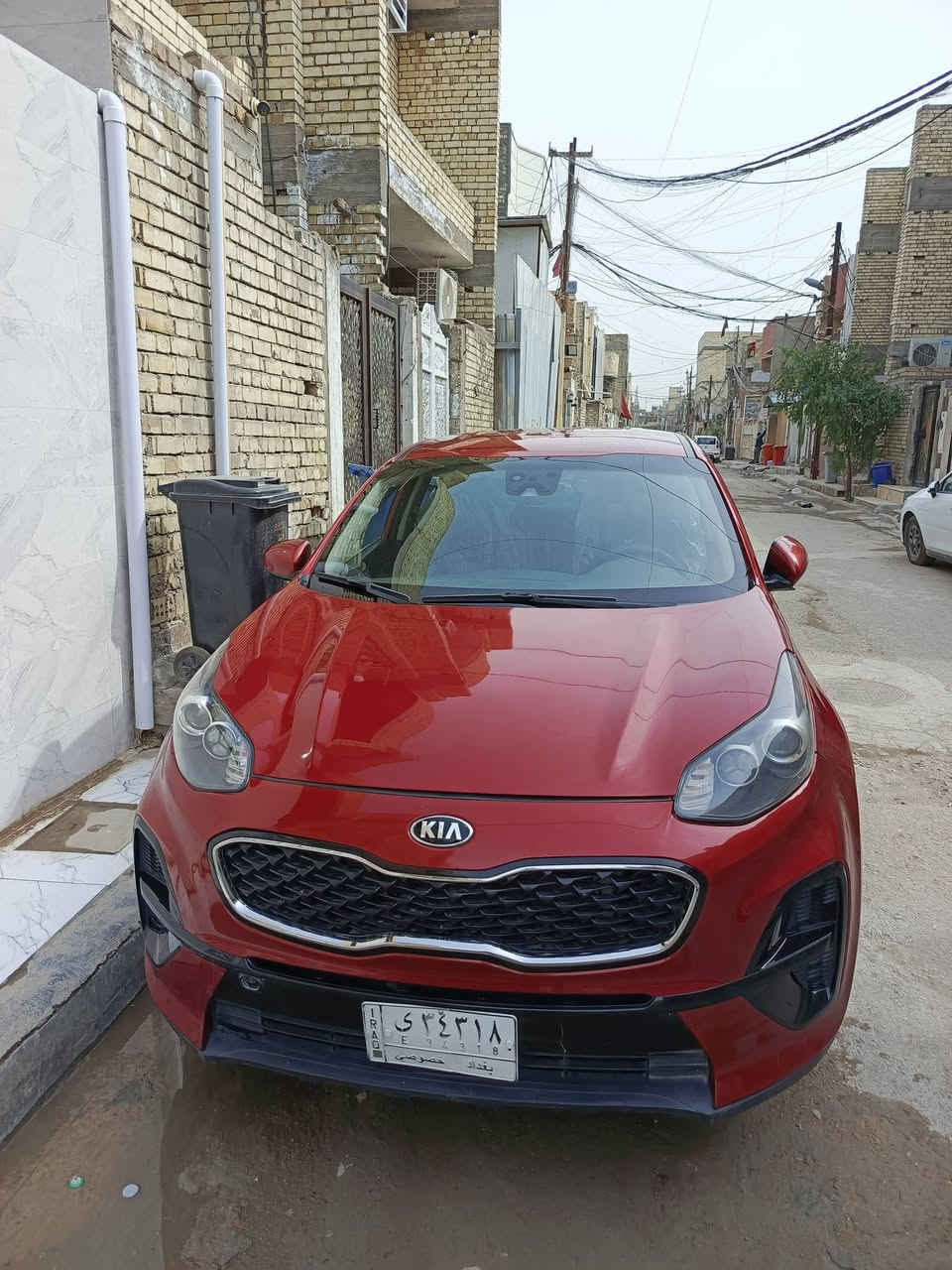 سبورتج 2021وارد امريكي كير ومحرك وصدر مكفولات تبريد ثلج حادثها بنيد تبديل فقط وبارد بحافه الجاملغ الأيمن  تحكم ستيرن قياده ثلاث وظعيات تبريد قطعتين امامي. وخلفي مانع انزلاق ومنحدرات حساس امامي السياره كلش نظيفه من البيت للدوام فقط ماشيه 61 الف باسمي والسنويه تنتهي لغايه 2033 رقم الماني السياره باسمي اول ما استوردوها من امريكا السعر 187وبيها مجال بسيط رقمي ***********
