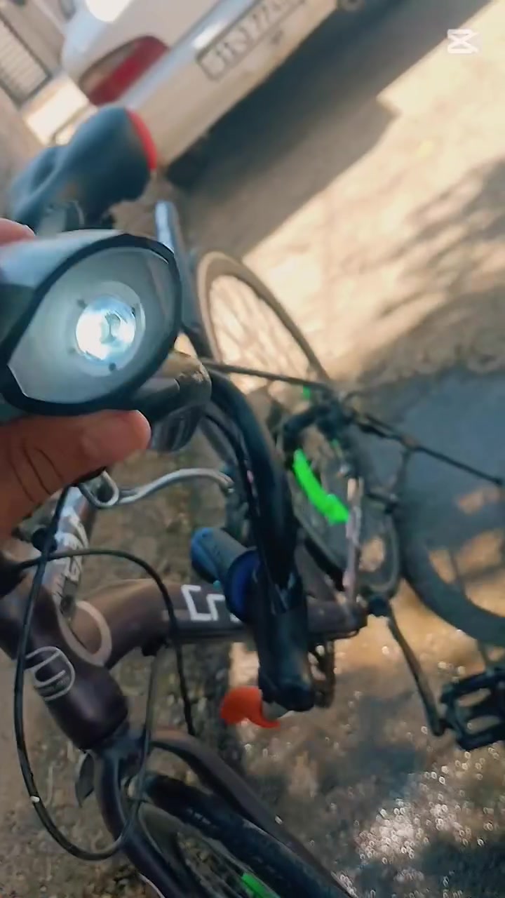 بايسكل c700 رياضي مكينه 8 لايتات شحن +بطاريه كشن دبل كير بريك فول موصفات اقوه بايسكل رياضي للمتسابقين العنوان بغداد الدوره المهديه الاولى البايسكل مضمون كامل مرتب من تشتري بعد مايتعبك ولايصلح فقط اذا تحتاج تبدله شغلات بسيطه او انته تحتاج يده للهاتف مثبته!


**إذا كنت صاحب هذا الإعلان وتريد حذفه لأي سبب، رجاءا أرسل رسالة إلى الدعم الفني**