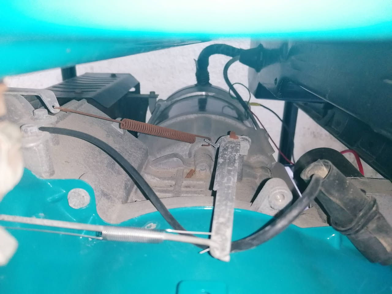 سلام عليكم مولد كابوته اكس بانزين وطيك وياها كابريته تشتغل ع غاز قنينه تكفي حته شهر مع حمل موديل المولد 11000
سلف+ هندر+ ريمونت تشغيل 🔛 واطفاء عن بعد عدد الامبيرات 35 امبير ملف نحاس دبدوب رجعت عليه كهرباء وحركت ملف وبدلت ملف جديد اصلي 250 الف يعني شغل مضبوط بس شحن خارجي مامرجع فيش مو باتري لا طبيعي يشحن اكو شحن خارجي مثلا تريد تشحن باتري شي مال سياره هاذ ماربطو فيش ملاته و لله شاهد مولد مشتغله 55 ساعه موجوده بيه شاشه و جايبه من وكيل وصل موجود بصور  وتشغل سبالت عدد 2 طن ونص وبيت كله شرط فحص وياها باتري جديد بعده مافاتحه من كارتون لان ماشغله مره رحده مبدل دهن مالته تريد تجي يمي تشغله ساعه او ساعتين  كامله وتشوفه 35 امبير حقيقي شرط فحص ورحمه واديكم لحد يكلي شبيه مابيه كلشي كاتب وكلشي واضح عنوان بصره جزيره سعر ماخذه مليون وربع وحاليا بسوك مليون 150 الف اليريده يقيم بما يرضي لله وانشاء الله ماقصر بس بدون كسران سعر اعتبره سلعتك جزاكم لله خير  *********** وتساب + اتصال
*********** وتساب فقط
