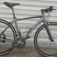 يا الله  دراجة حجم 28 / c700  حجم الفريم 49.   سستم الدراجة Clarse 8* ...