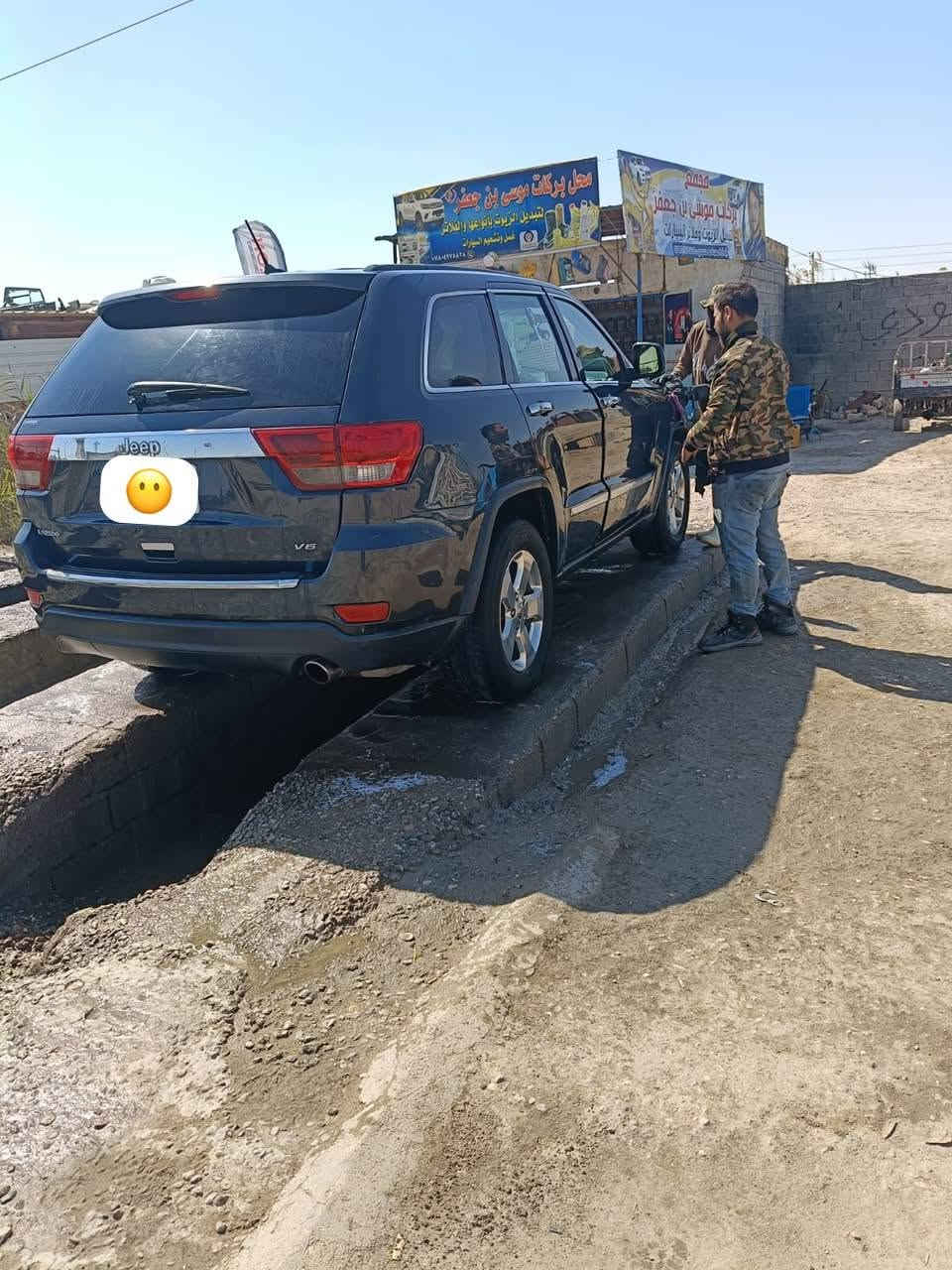السلام عليكم جيب 13محرك16للبيع بيه كم قطعه صبغ محرك وكير مكفول بسمي رقم بغداد جديد دولي هزه جديده حداديه ممتازه تخم اطارات جديدحادث جاملغ خلفي بسيط بس صبغ جماليه اى ستفسار ع خاص مفتوح واتساب *********** سعر135بيه مجال
