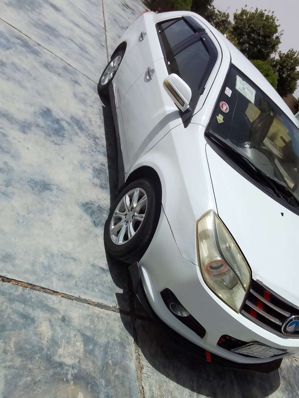 سياره جيلي ام كي للبيع موديل 2013السعر 38وبيها مجال الاتصال ***********
