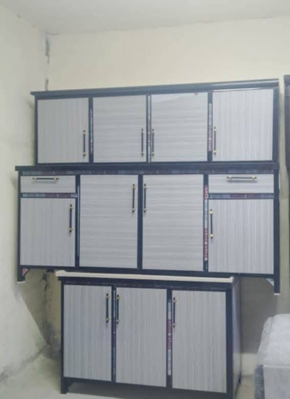 نقل وشد مجاني داخل تكريت توصيل فقط كاونترات تركيا ثقيل سنك  مرمر  يعني حمل ولاتخاف 😍شغل درجه اولئ اذا عندك كاونتر قديم هم عادي ناخذه وننطيك جديد بمكانه للاستفسار الاتصال او مراسله واتساب ***********
0777 951 9639 واتساب فقط
